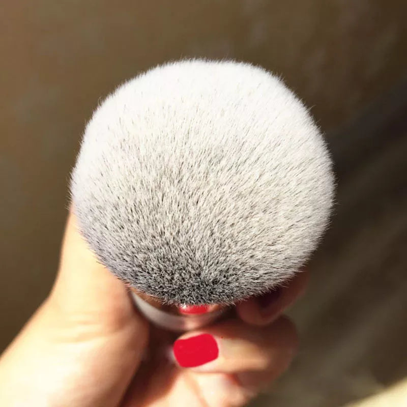 Professional Chubby Pier Foundation Brush - Perfect for Flawless Cream & Liquid Makeup Application